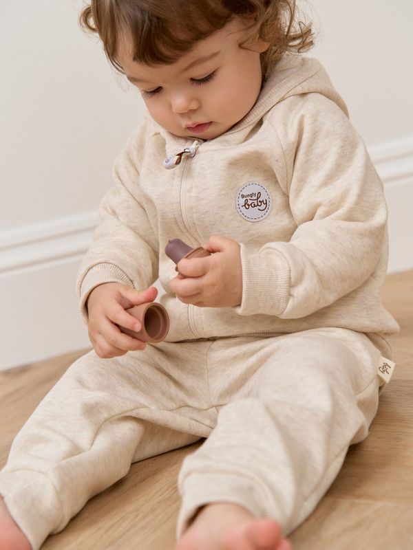 Костюм с толстовкой 