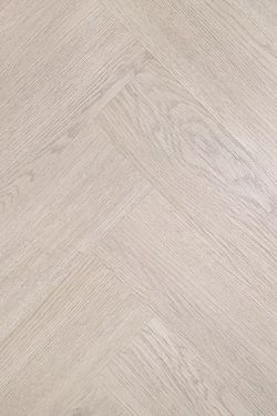 Barry B112, 1,361 м²