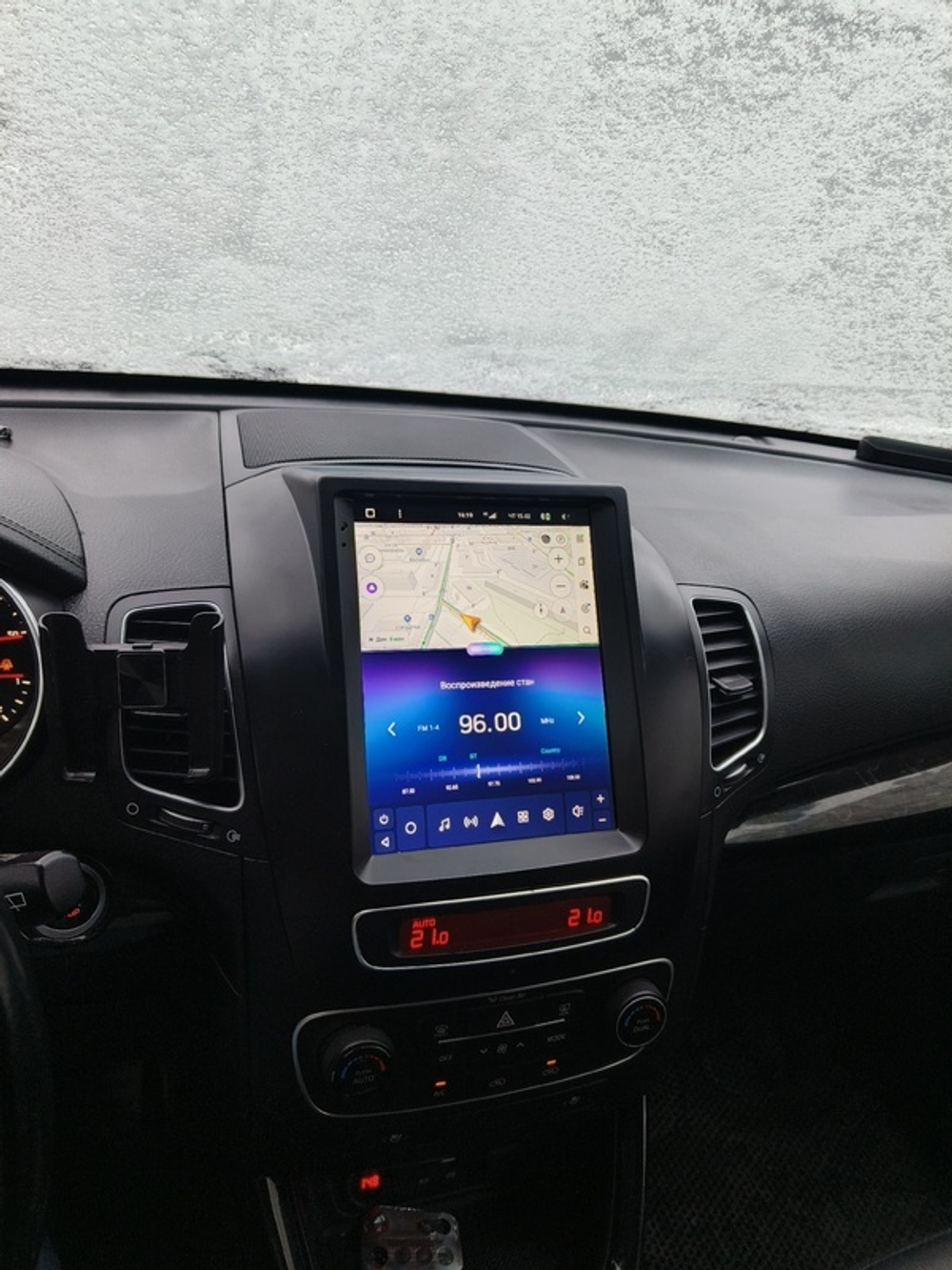 Магнитола для KIA Sorento 2 XM 2012-2020 (экран климата снизу) - Teyes TPRO 2 экран 9.7" в стиле "Тесла" на Android 10, ТОП процессор, 4G SIM-слот