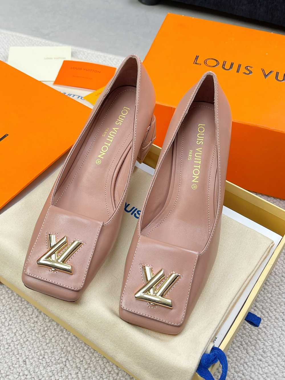 Louis Vuitton Shake Pump