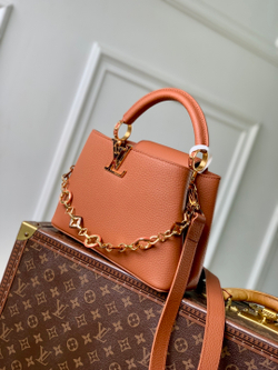 Louis Vuitton Capucines BB