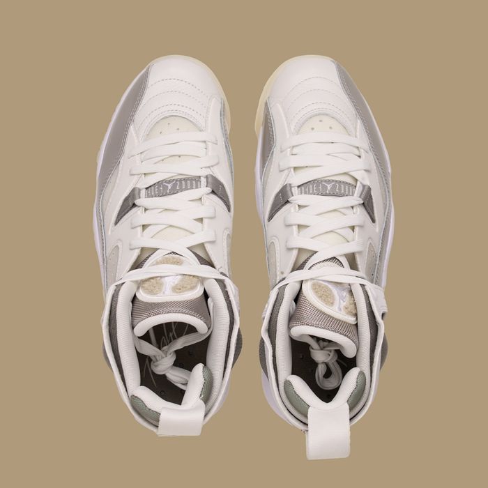 Кроссовки Jordan Two Trey 