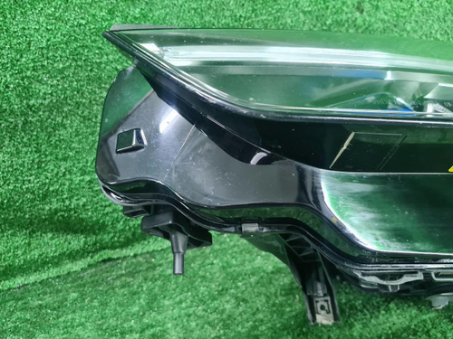 Фара левая BMW 8er G14 G15 G16 (2018-2022) Laser