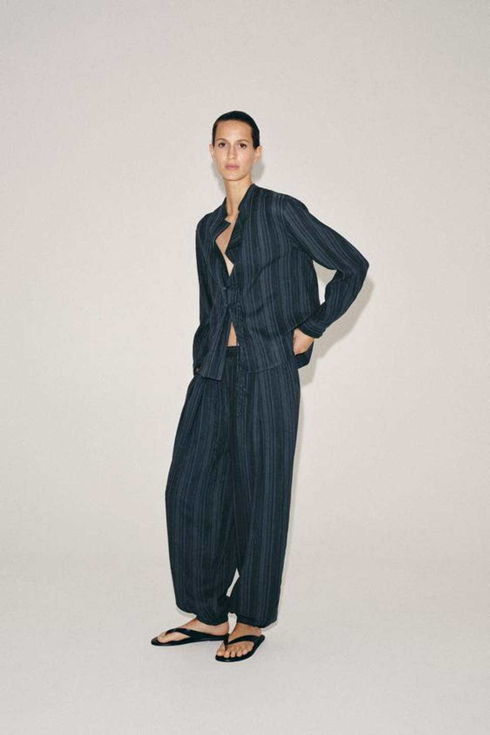 ZARA БРЮКИ-БАЛЛОНЫ В ПОЛОСКУ — ZW COLLECTION, ИНДИГО