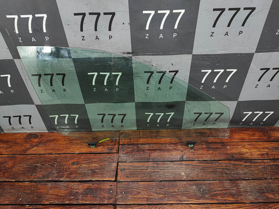 Стекло двери передней правой Toyota Camry (XV40) 06-11 Б/У Оригинал 6810133130