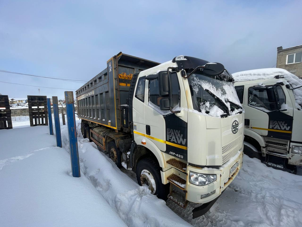 FAW J6 8x4 Самосвал СА3310Р66K24T4E5 (Дизельный, 11,1 л, 420 л.с., МТ)