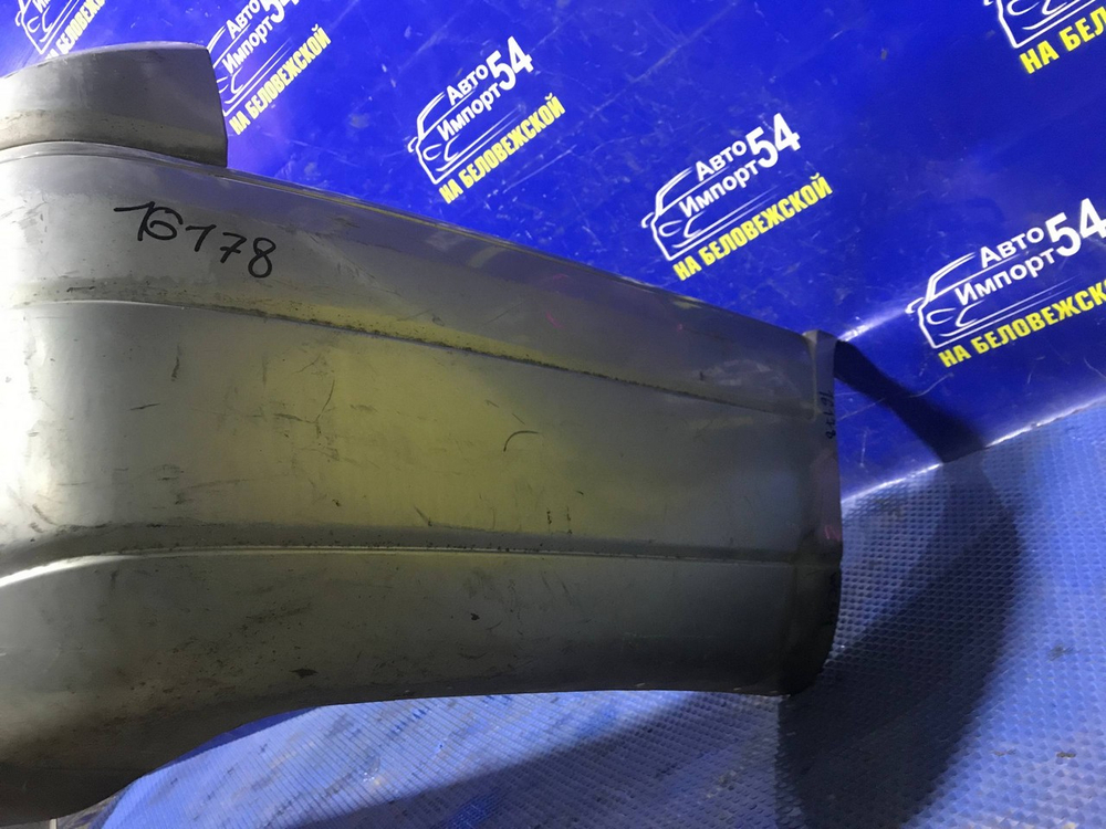 Бампер задний NISSAN STAGEA 1998-2001