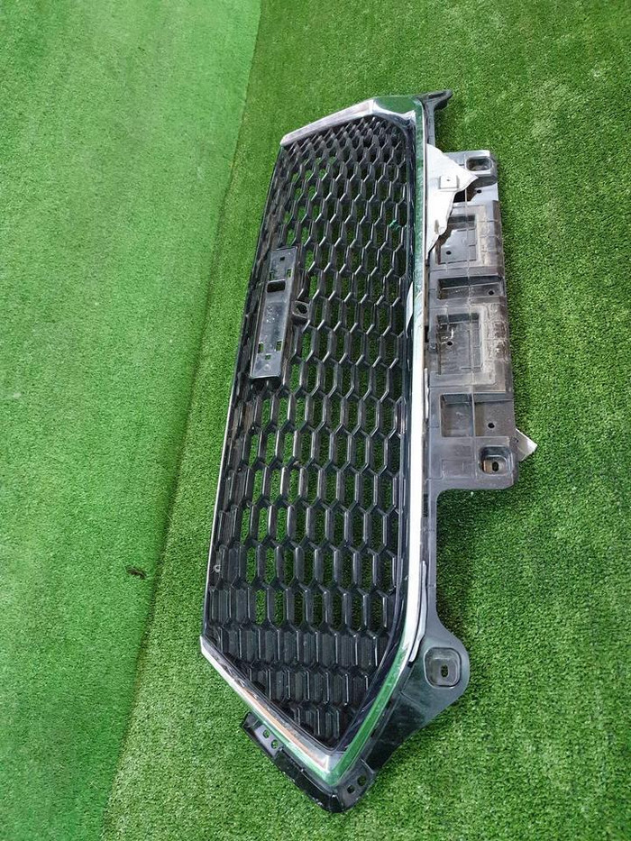 Решетка радиатора Haval F7 (2018-2022)