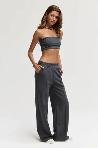 Брюки клеш со стрелкой цвета антрацит