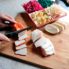 Сало свиное соленое с перцем / 250 гр