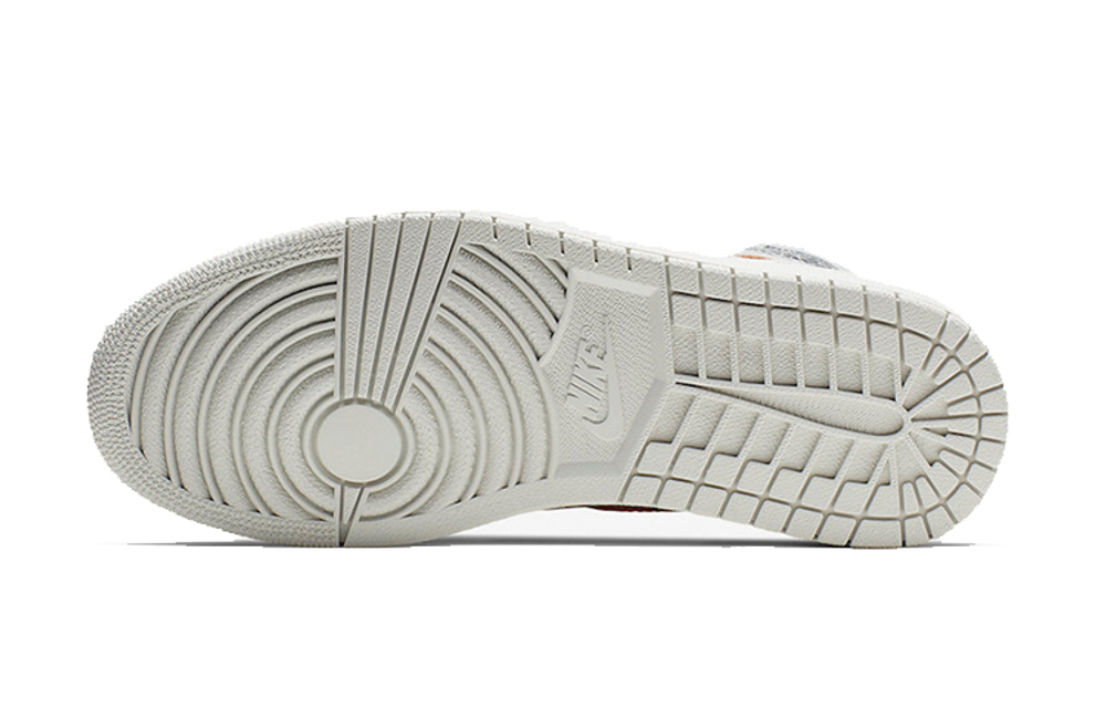 Кроссовки Nike X Jordan Air Jordan 1 Retro High Og Light Bone