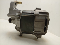 WD54330/02 кт36 Двигатель стиральной машины Bosch Siemens 8 контактов 140867 б/у