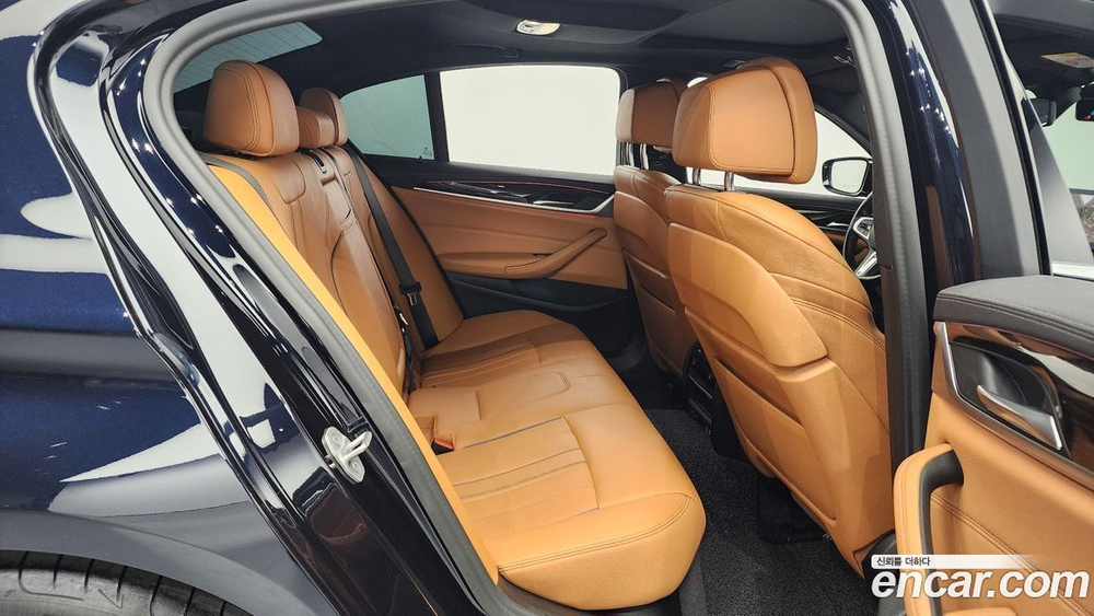 BMW 5 Series (G30) 520i M Sports (10.2020)