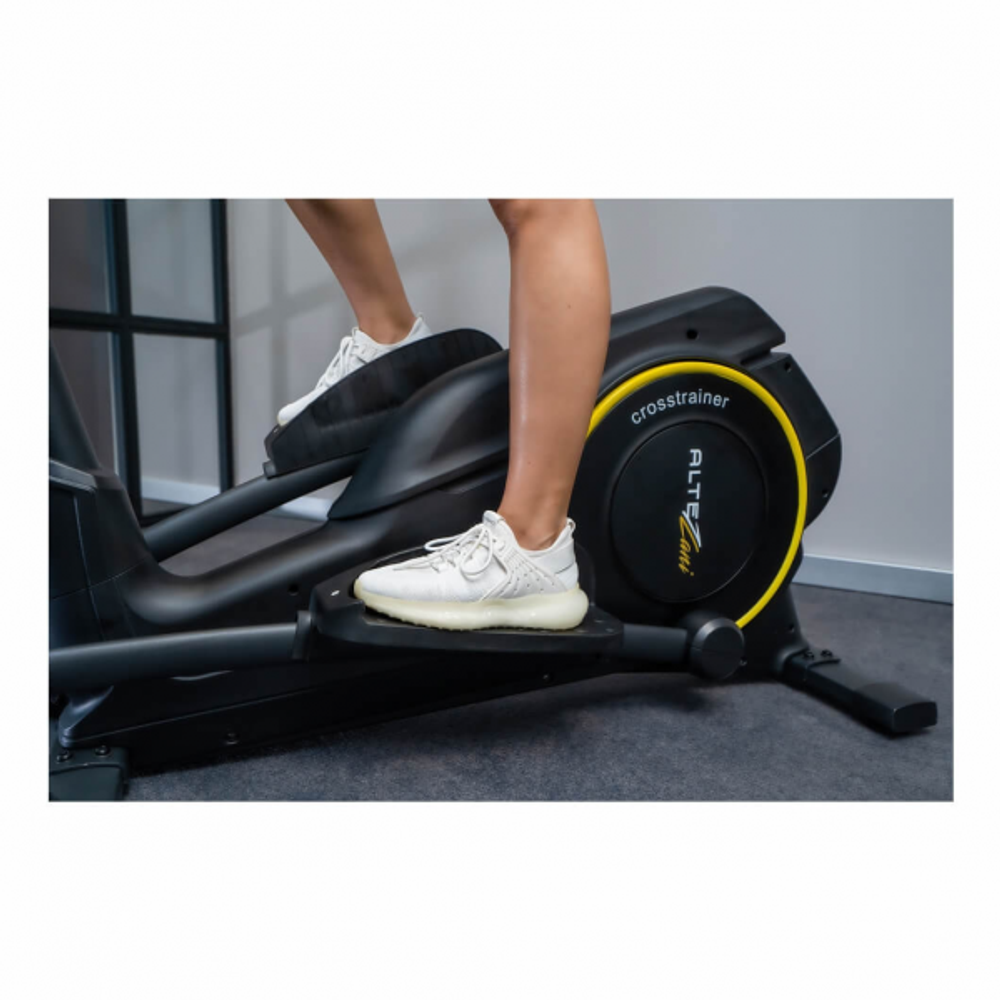 Эллиптический тренажер Altezani E 140