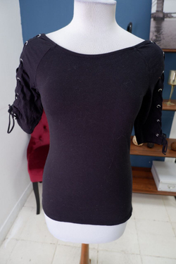 Джемпер черного цвета 44-46 размер