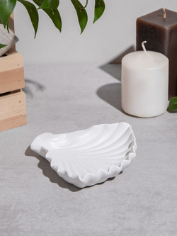 Ангел Мила и подставка ракушка