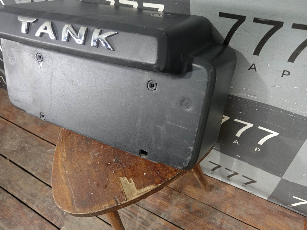 Площадка гос. номера Tank 500 21-нв Б/У Оригинал 2808100XKV3AA