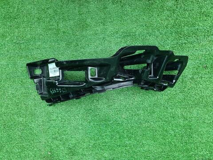 Кронштейн бампера правый Mercedes S W223 (20-нв)