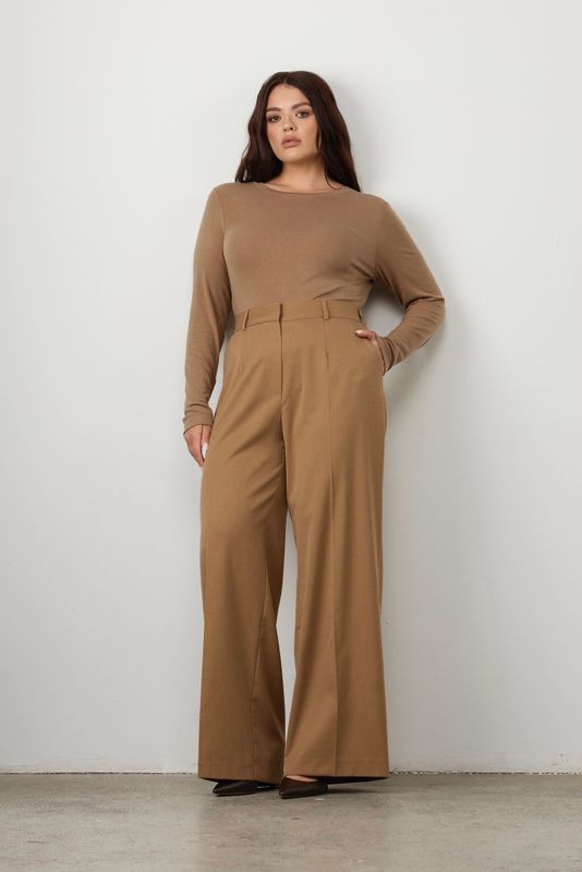 Брюки прямые со стрелками, кэмел