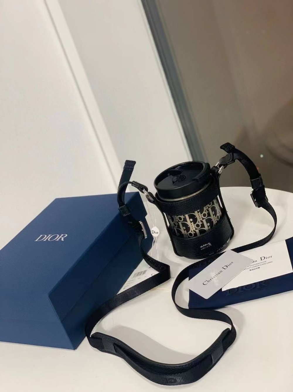 Термос Dior