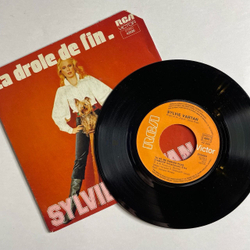 Винтажная виниловая пластинка LP Sylvie Vartan La Drole De Fin (France 1975) 7 дюймов, 45 RPM, Single
