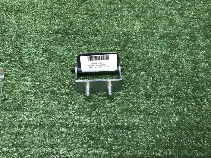 Петля крышки багажника Nissan Qashqai j11 (13-23)