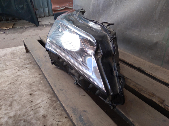 Фара правая LED Lexus RX 4 15-19 Б/У Оригинал 8114548D70