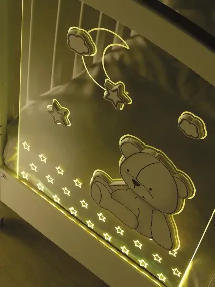 Детская кроватка на колесах Erbesi Stella Magic LED White