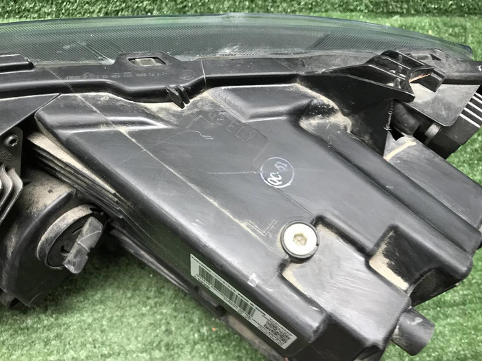 Фара правая Geely Atlas 1 (2016-2022) LED