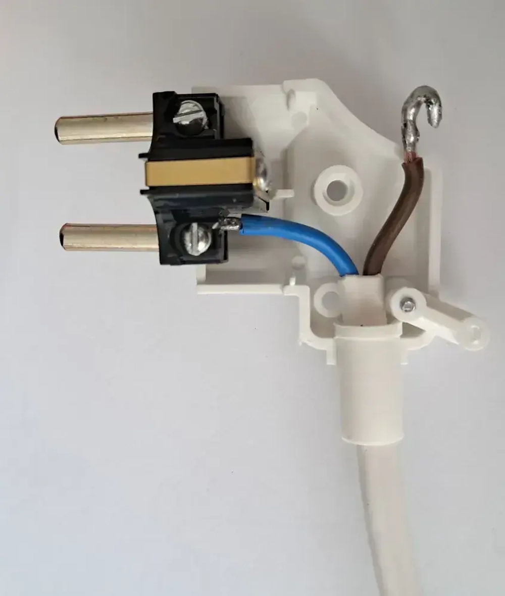 Удлинитель электрический "Доктор Ап" 1 розетка, 3 метра, ПуГВВ 2x2.5 мм, белый, серия "Крепкий Эконом"