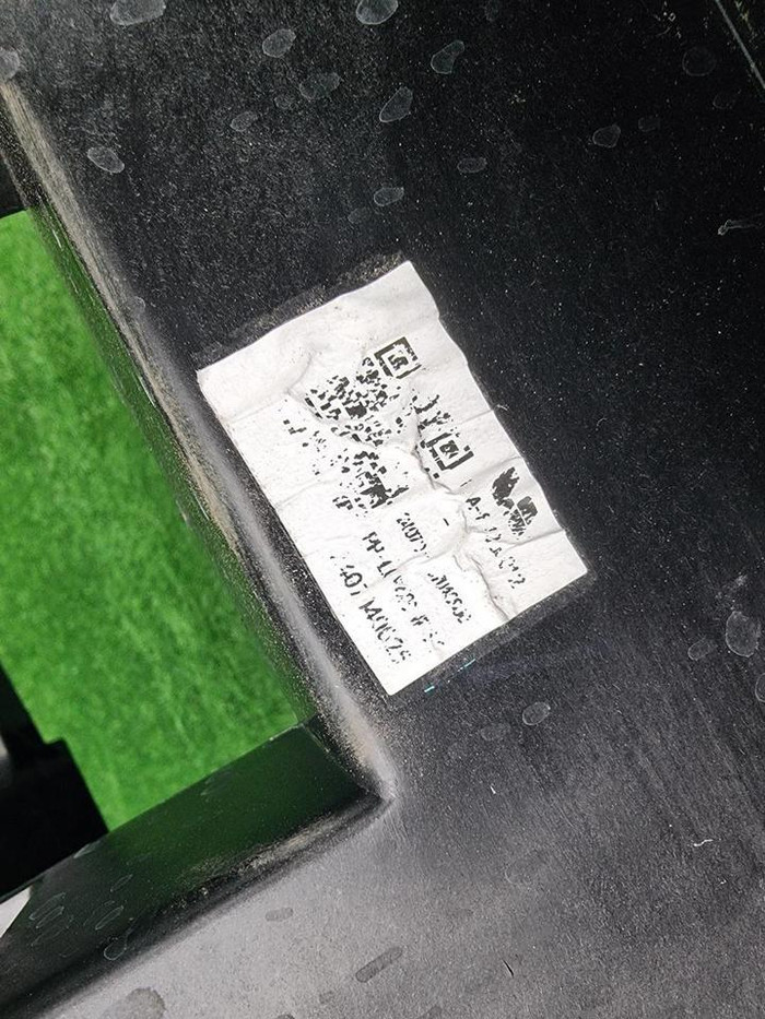 Телевизор Lixiang L6 (2024-н.в.)