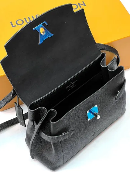 Сумка Louis Vuitton Lockme Ever Mini черный