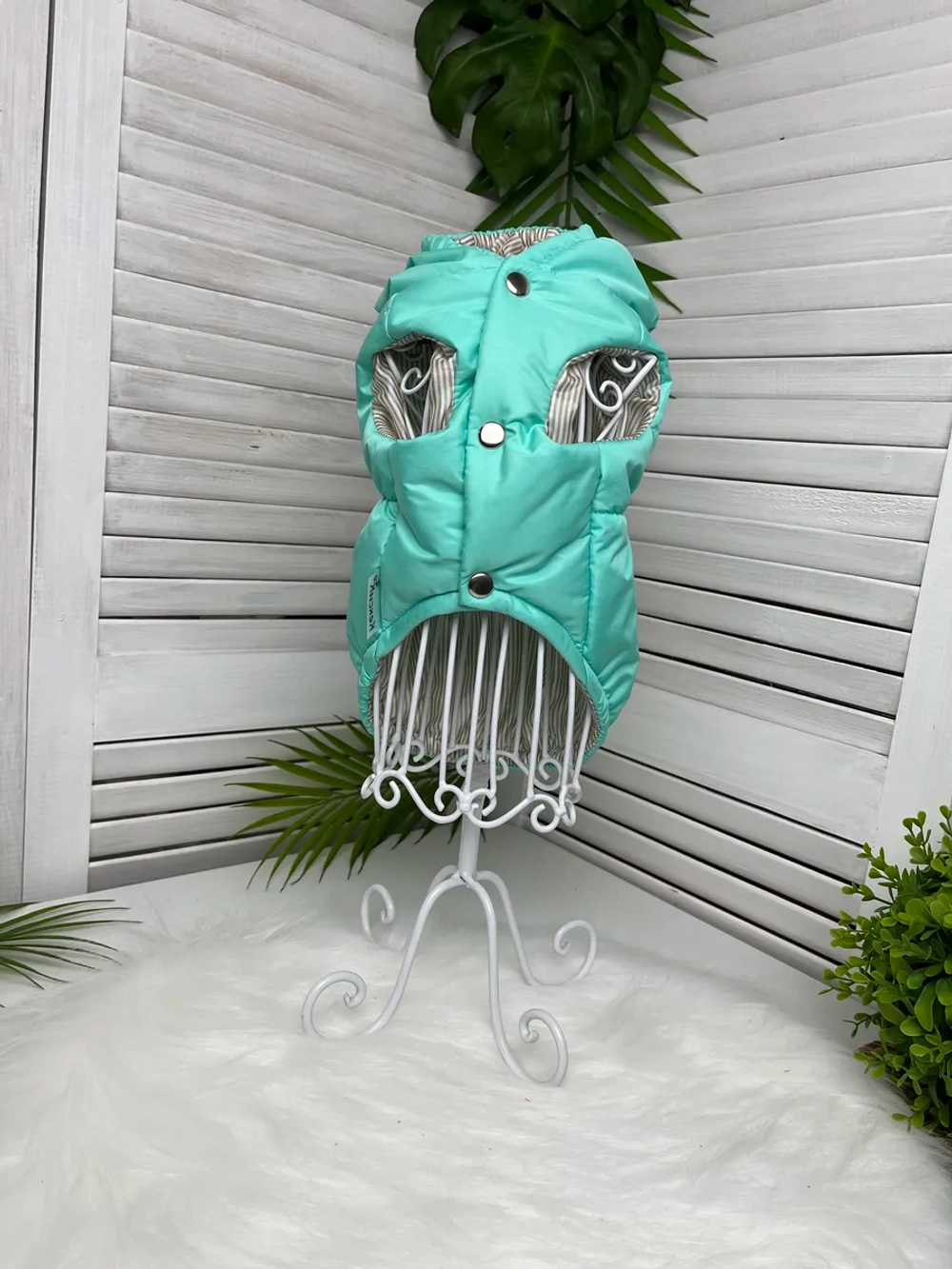 Утепленный жилет для собак и кошек