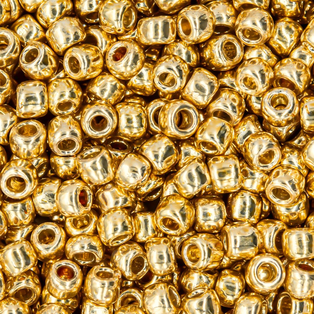 Японский бисер TOHO Round 8/0 (№PF557), непрозрачный глянцевый с металлическим блеском