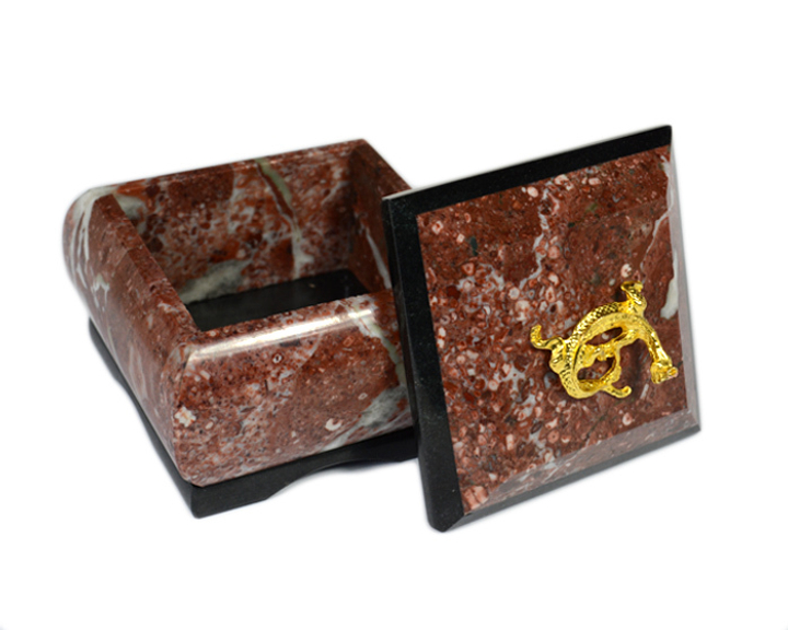 Шкатулка Ящерица, змеевик, креноид, 80x80x65 мм