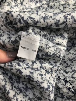 Платье легкое и приятное к телу, маркировка L, визуально на 46 размер