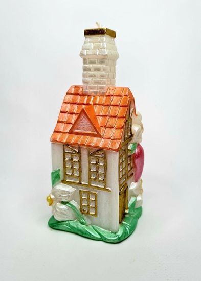 Свеча радужная "Домик счастья" белая (при горении свеча переливается разными цветами) Размер: 8х7,5х17,5 см