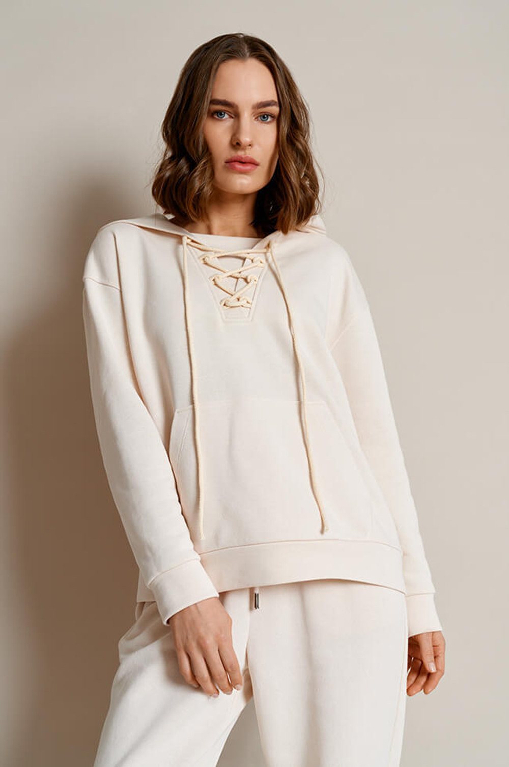 22566 Джемпер женский (крем-брюле)