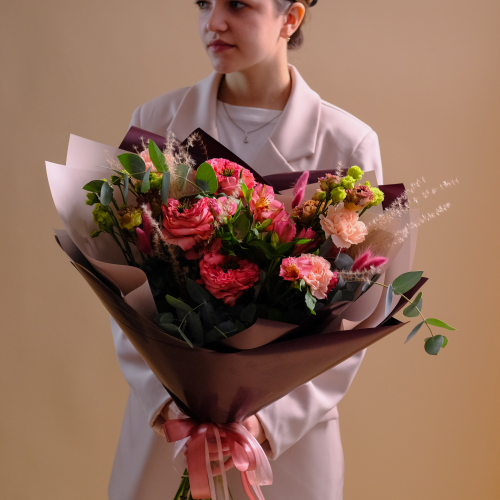 Купить Яркий букет с пионовидными розами Мандарин Экспрешн #192