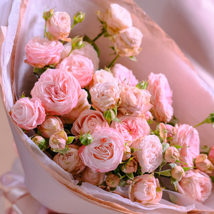 Нежный букет пионовидных роз «Дымка» #131