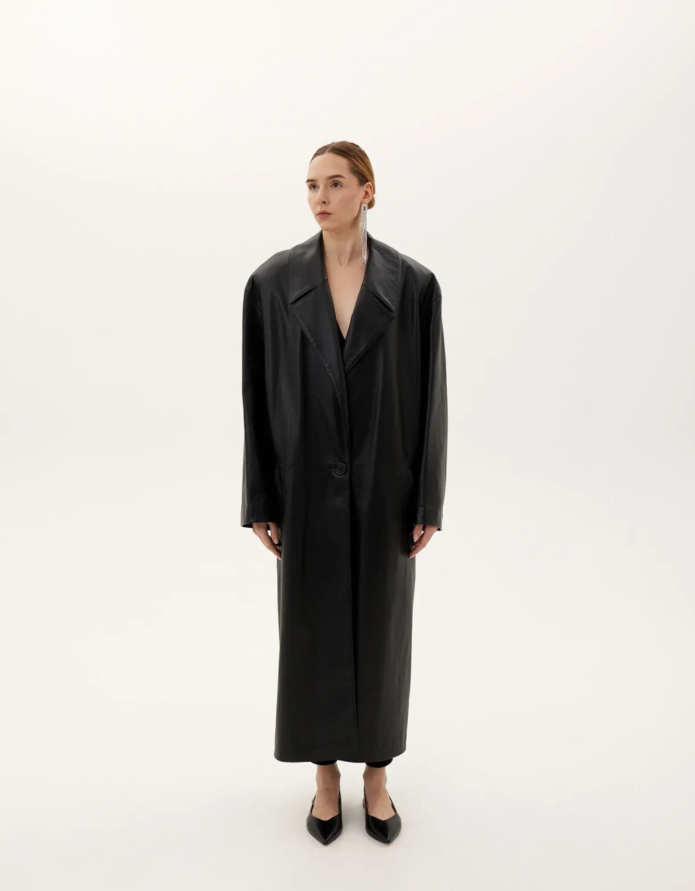 Кожаный плащ, чёрный