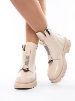 Зимние ботинки на высокой платформе