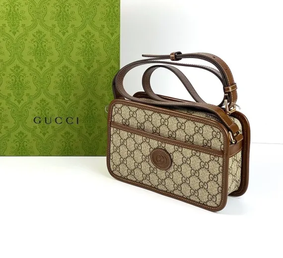 Миниатюрная сумка Gucci с переплетенными буквами G