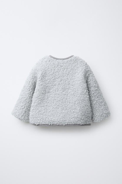 ZARA КУРТКА ИЗ ИСКУССТВЕННОЙ ОВЧИНЫ С ФЛИСОВОЙ ПОДКЛАДКОЙ, ЦВЕТ ЛЬДА