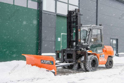 Отвал для снега на вилочный погрузчик - AТOM SP 3-1900 F