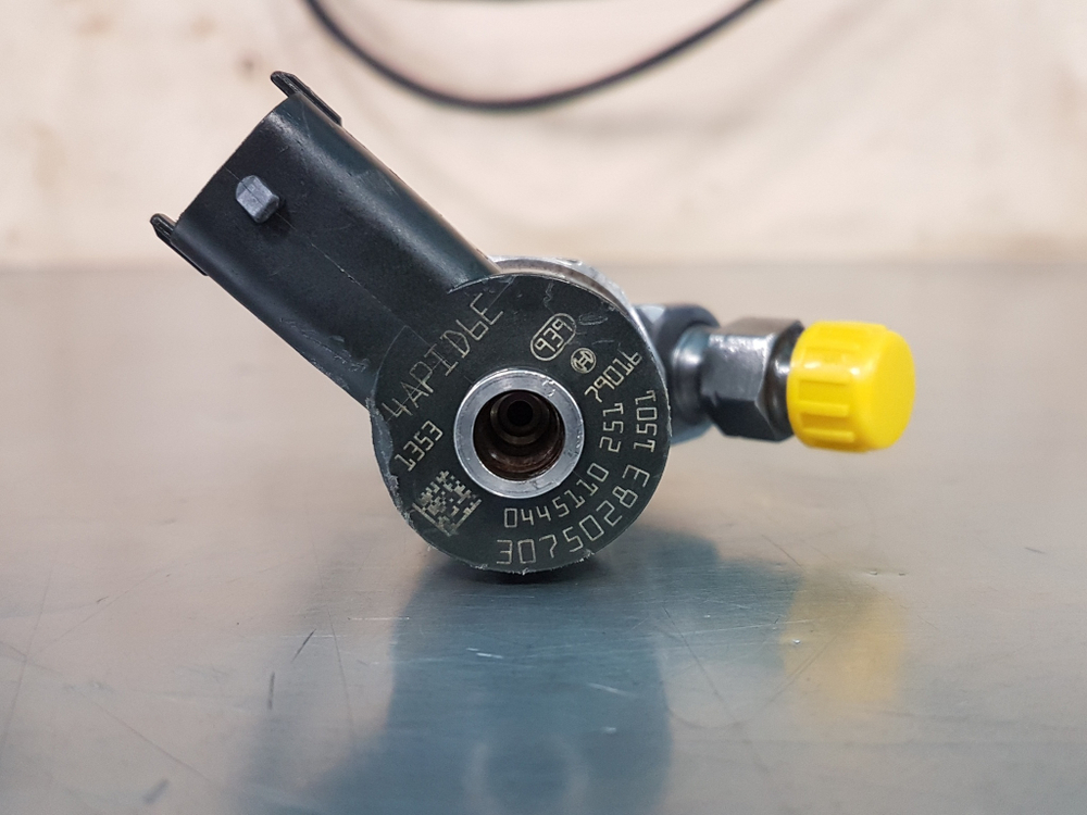 Форсунка топливная BOSCH 0445110251