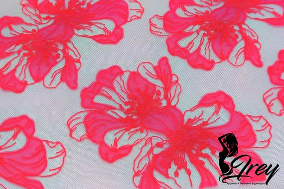 05-97 Вышивка на неэл. сетке 27 см, кофе с молоком/неоновый розовый