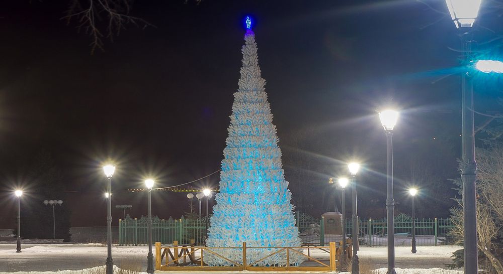 Уличная елка каркасная «Евро-2 белая» (белая пвх) 30 м