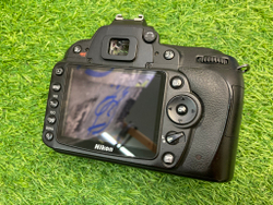 Nikon D90 1.500 кадров