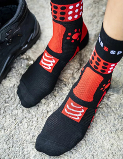 Носки Trekking Black/Core-Red/White)
